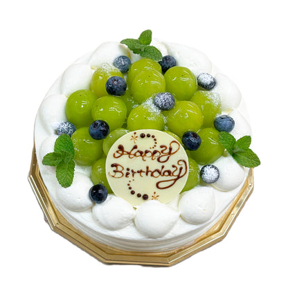 【季節限定】シャインマスカットのケーキ